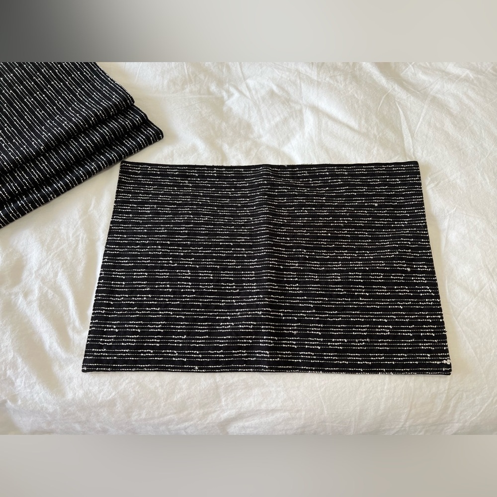 PIER One 1 Imports Placemats Black Cream Woven Pattern Stripe~ Set of 4.